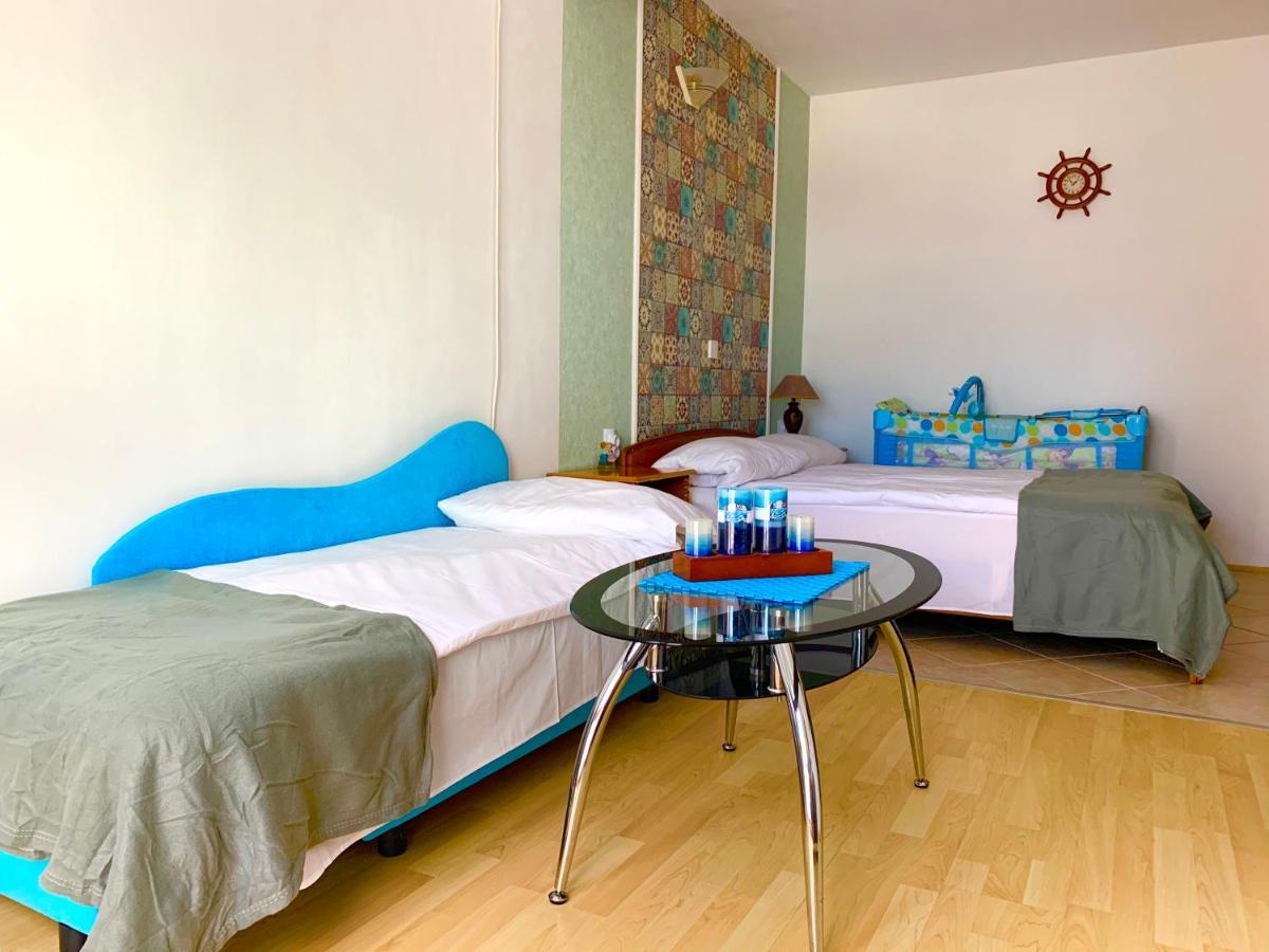Sunray Guest House, Private Rooms & Apartment With Lovely Sea View Varna Exterior photo