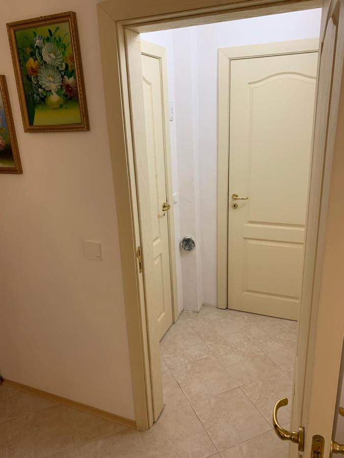 Sunray Guest House, Private Rooms & Apartment With Lovely Sea View Varna Exterior photo